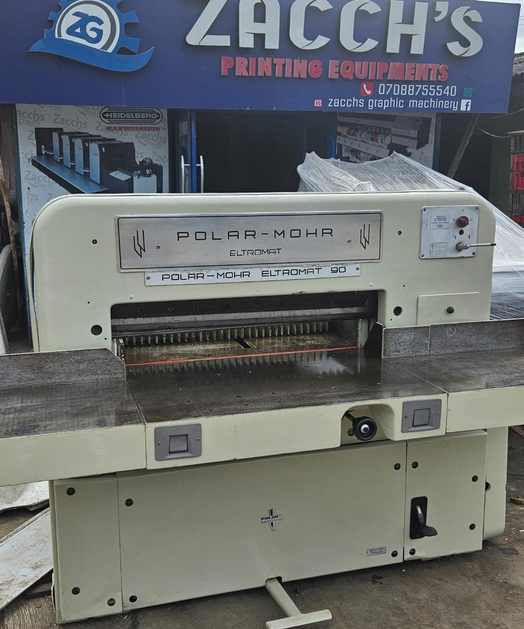 Polar Paper Cutting Machine