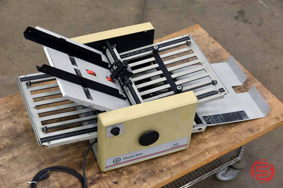 Tabletop Folding Machine